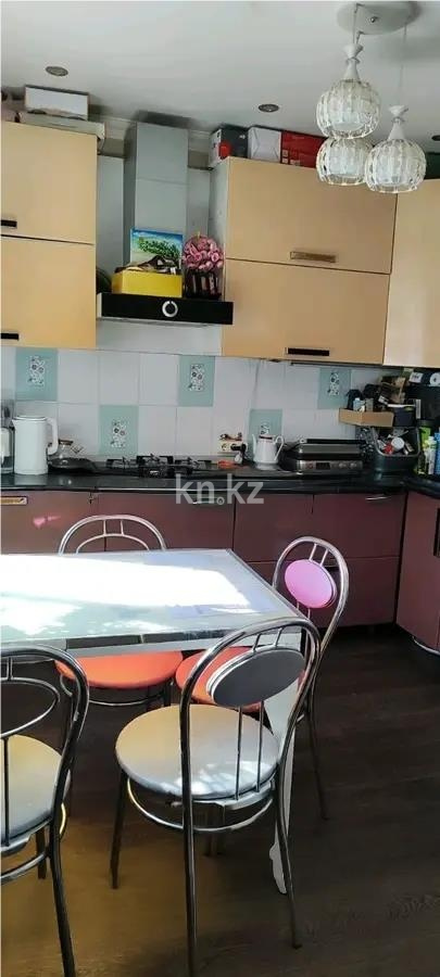 Продажа 3-комнатной квартиры, 76 м² в Шахтинске - фото 3