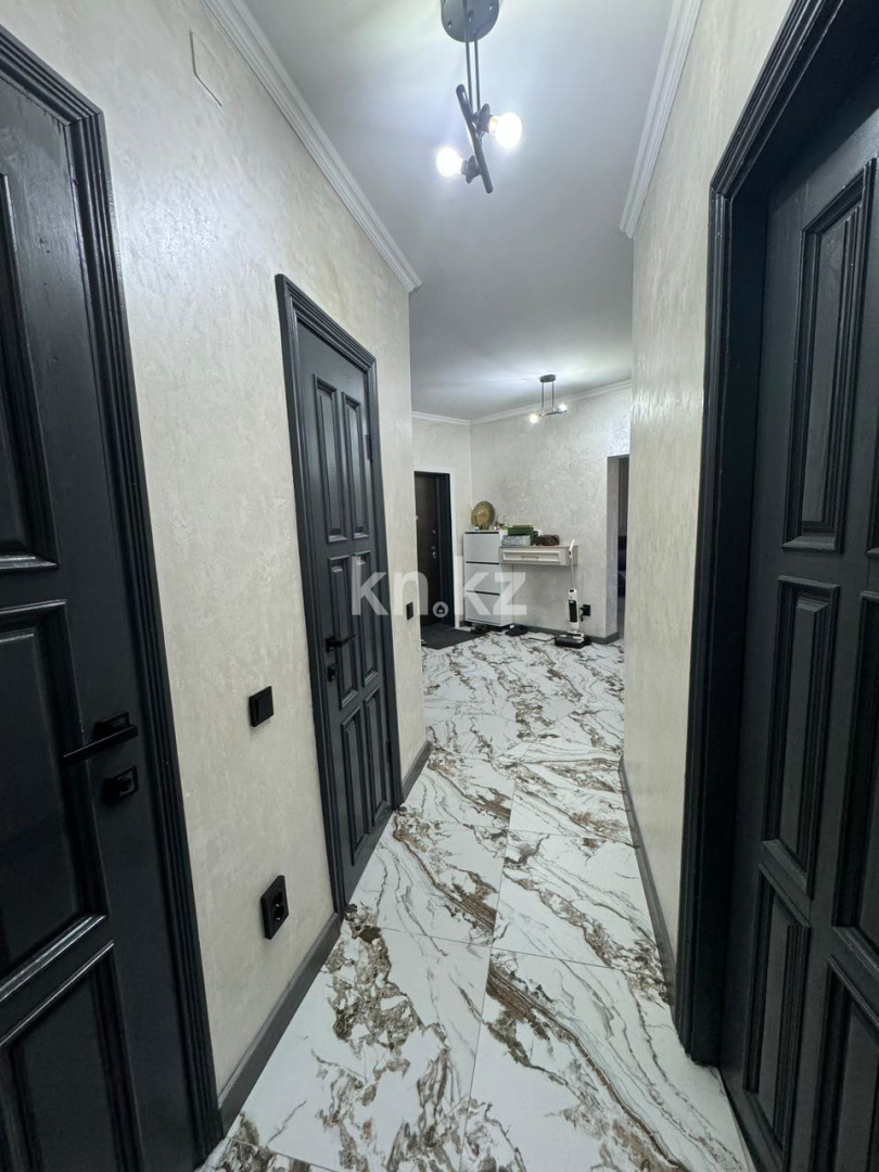 Продажа 3-комнатной квартиры, 71.2 м², пр. Аль-Фараби, дом  12 в Алматы - фото 4