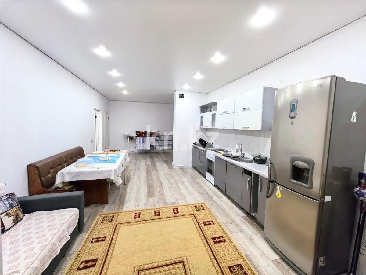 Продажа 1-комнатной квартиры, 64 м² в Алматы - фото 2
