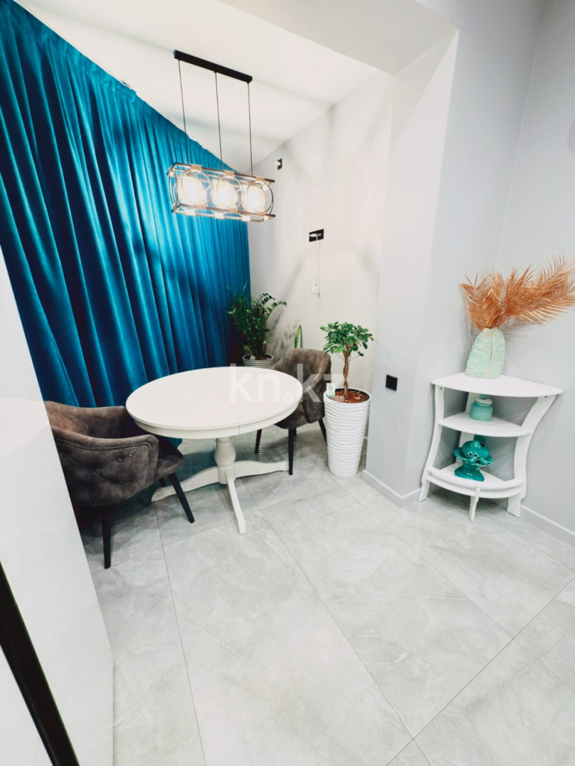 Продажа 4-комнатной квартиры, 129.4 м², ул. Кенесары хана в Алматы - фото 20