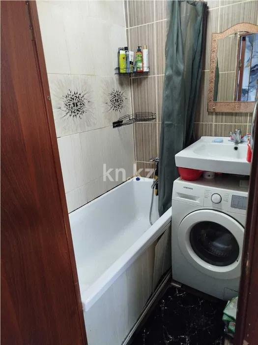 Продажа 2-комнатной квартиры, 47 м², мкр-н 15, дом  3 в Караганде - фото 4