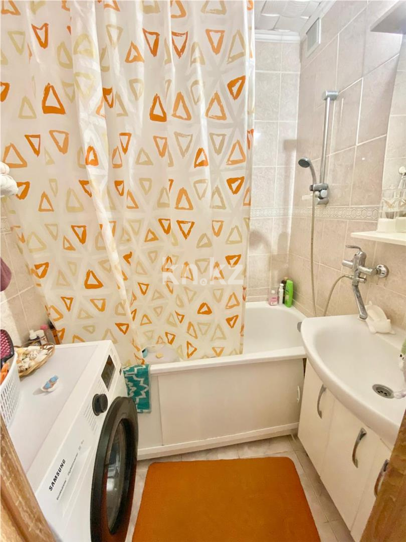 Продажа 2-комнатной квартиры, 51 м², пр. Республики, дом  30/2 в Караганде - фото 11