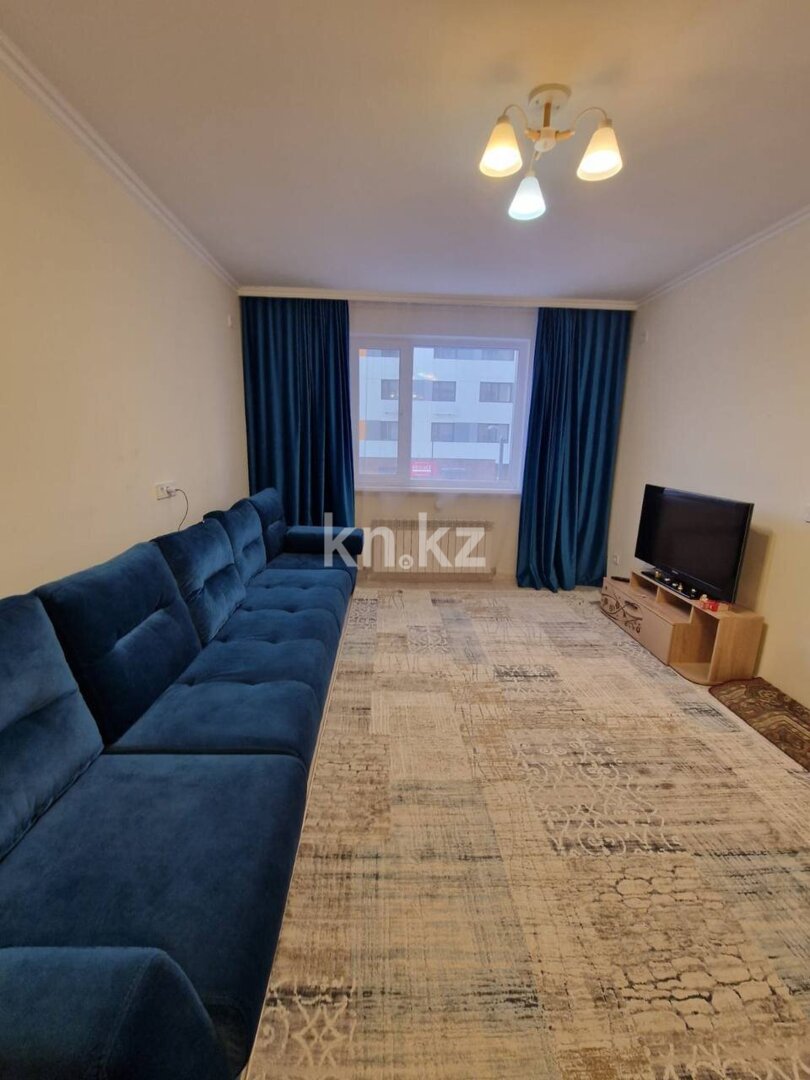 Аренда 1-комнатной квартиры, 40 м² в Астане