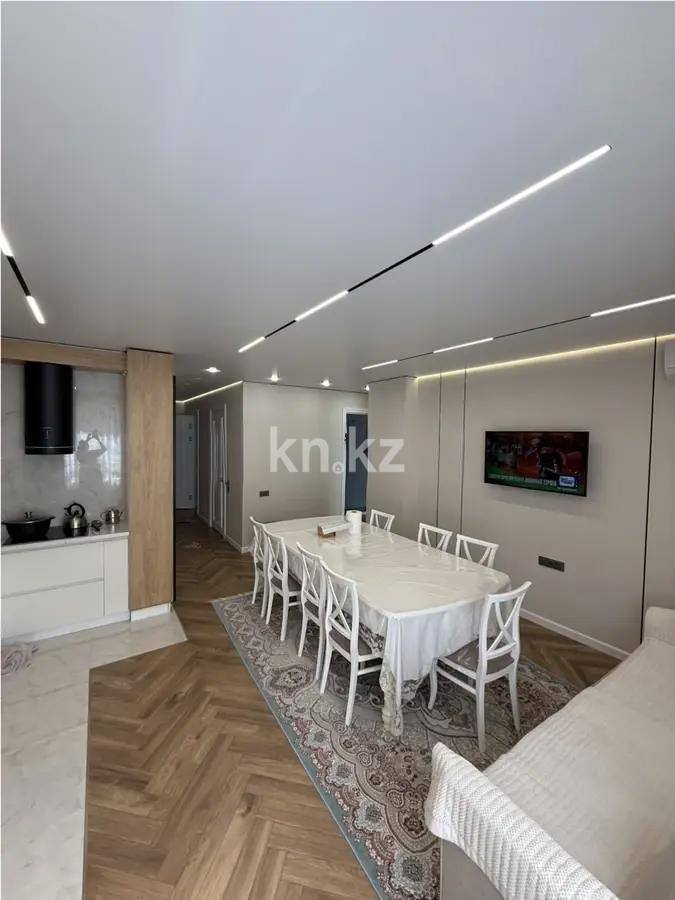 Продажа 4-комнатной квартиры, 93 м², ул. Момышулы, дом  5/4 в Алматы