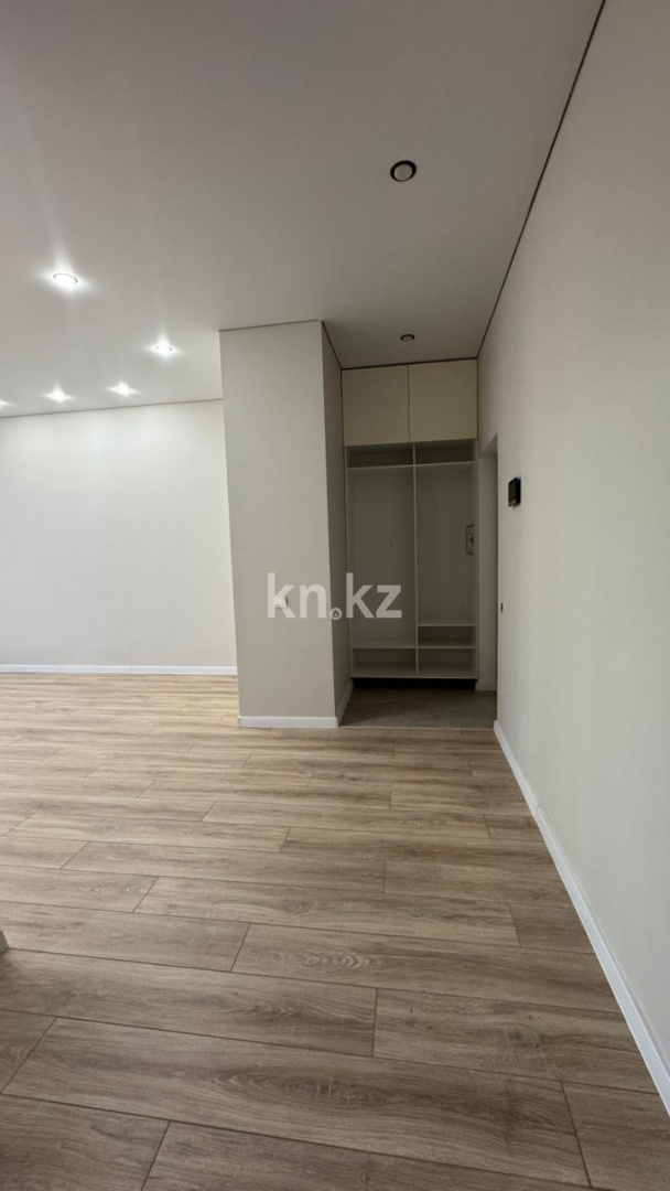 Продажа 1-комнатной квартиры, 42 м², ул. Байтурсынова, дом  14 в Астане - фото 10
