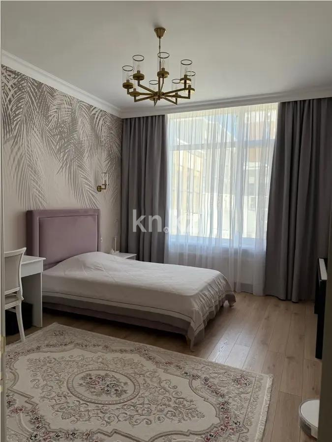 Продажа 4-комнатной квартиры, 137 м², ул. Керей, Жанибек хандар, дом  50 в Астане - фото 3