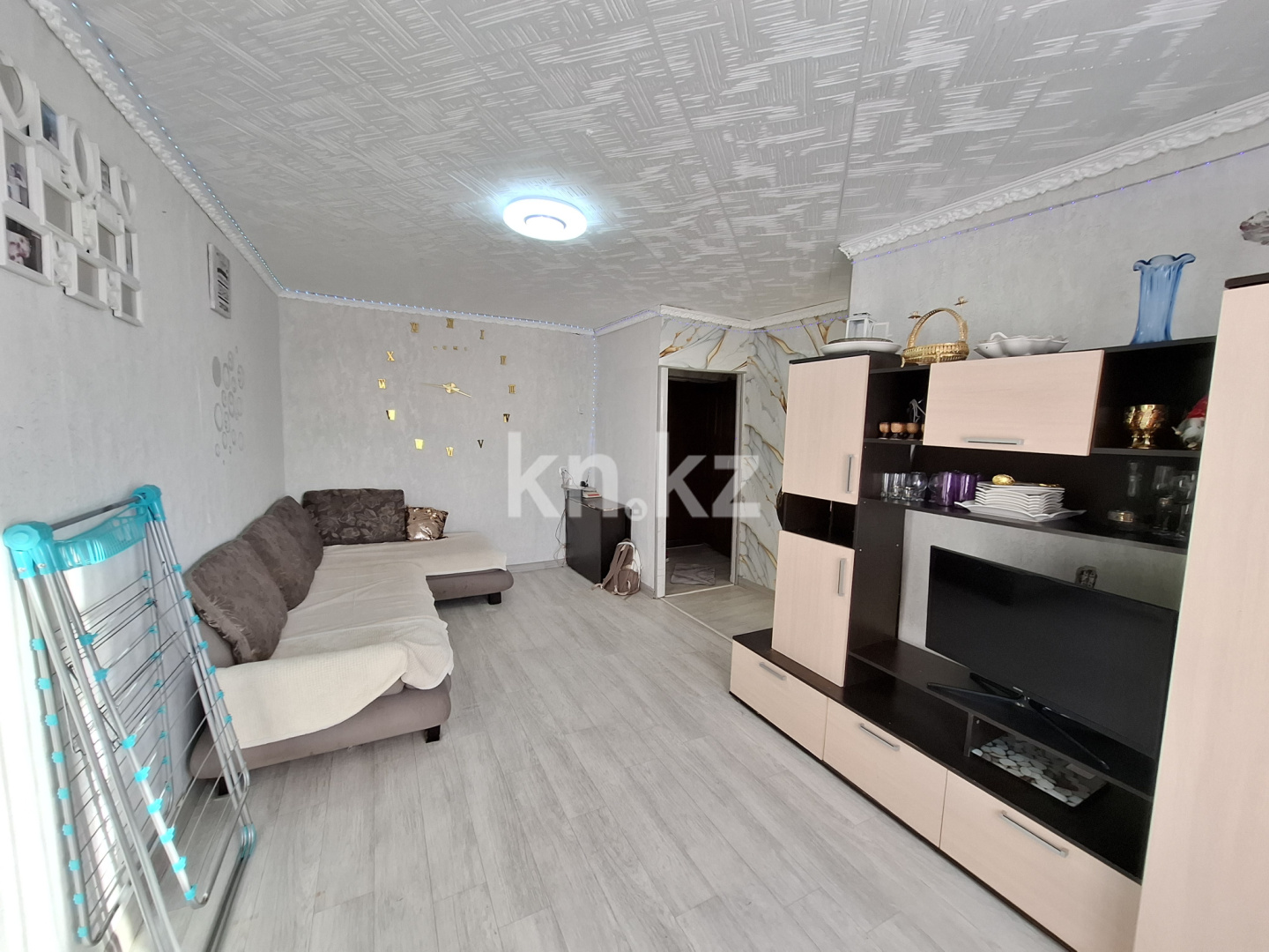 Продажа 2-комнатной квартиры, 42.6 м², 16-й мкр., дом  2а в Караганде - фото 3