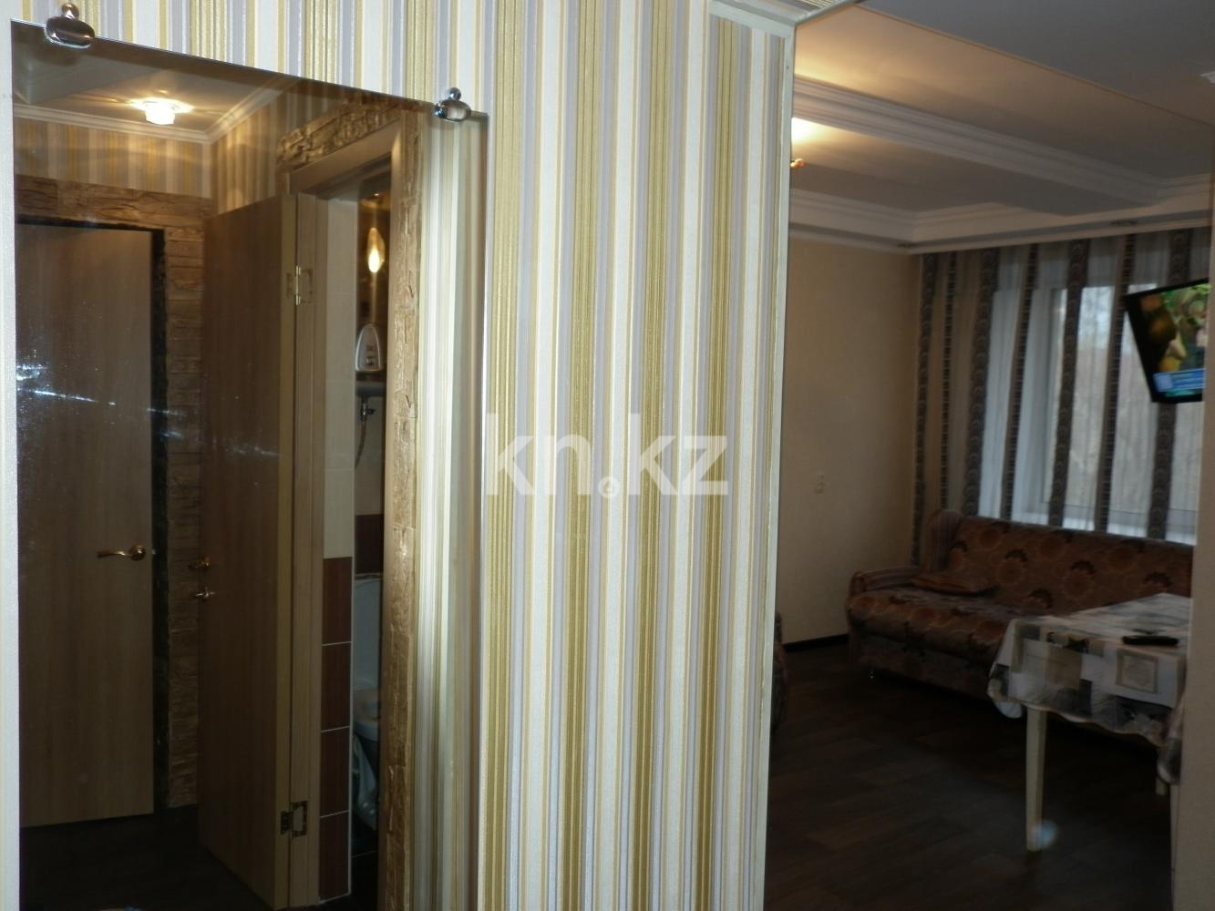 Аренда 1-комнатной квартиры посуточно, 33 м², пр. Бухар-жырау, дом  72 в Караганде - фото 5