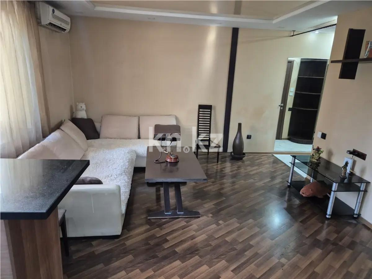 Продажа 2-комнатной квартиры, 55 м², мкр-н Самал-1, дом  19 в Алматы