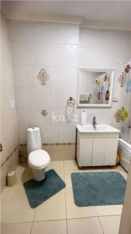 Продажа 2-комнатной квартиры, 65 м², ул. Туркестан, дом  10 в Астане - фото 4