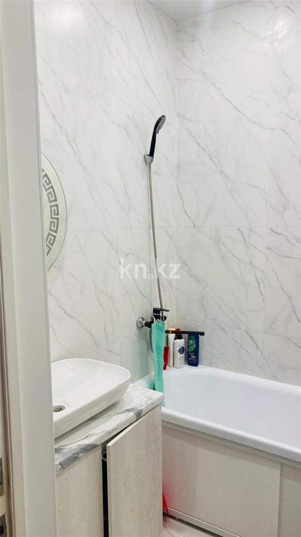 Продажа 3-комнатной квартиры, 84 м², ул. Сатыбалдина в Караганде - фото 15