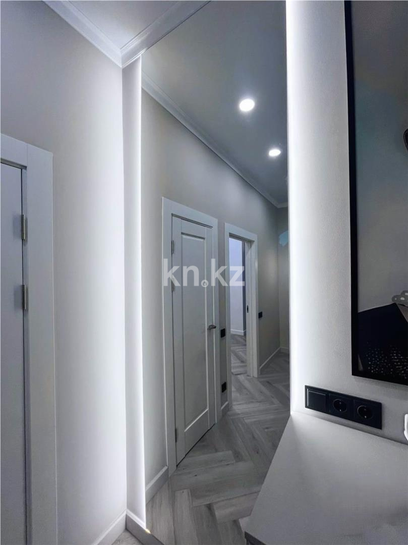 Продажа 2-комнатной квартиры, 73 м², ул. Момышулы в Караганде - фото 16