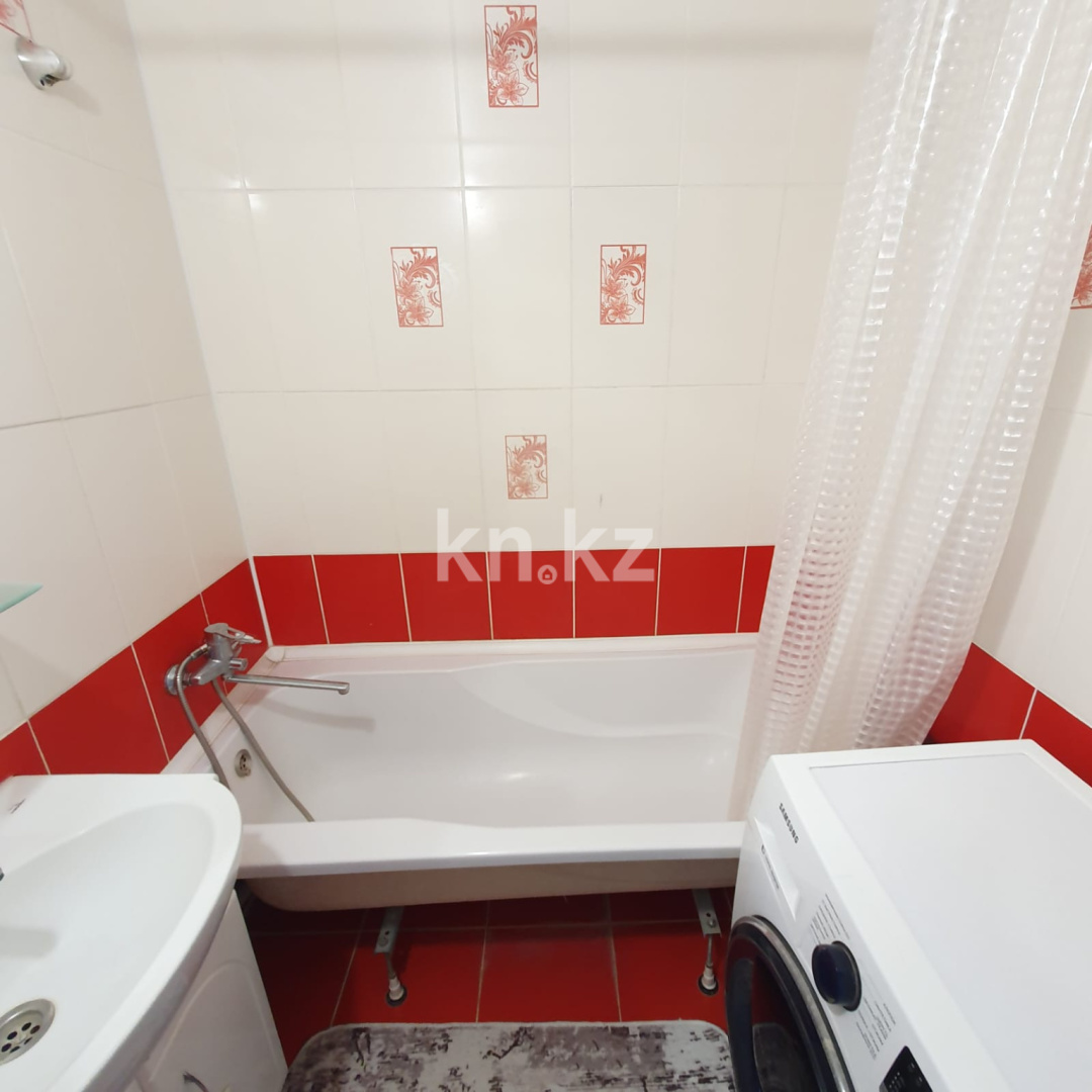 Продажа 4-комнатной квартиры, 91.7 м², 12 мкр. в Актобе - фото 18