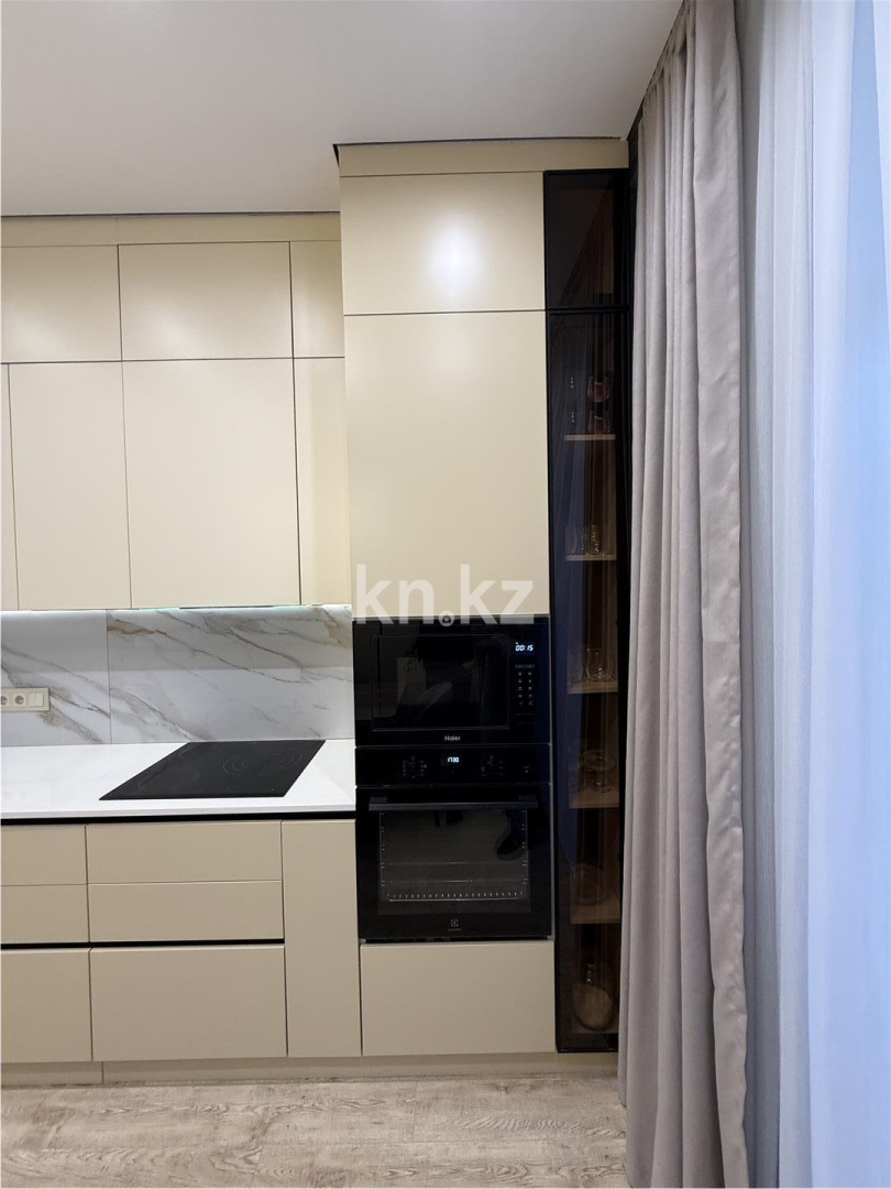 Продажа 3-комнатной квартиры, 88 м², ул. Букетова, дом  3/4 в Караганде - фото 27