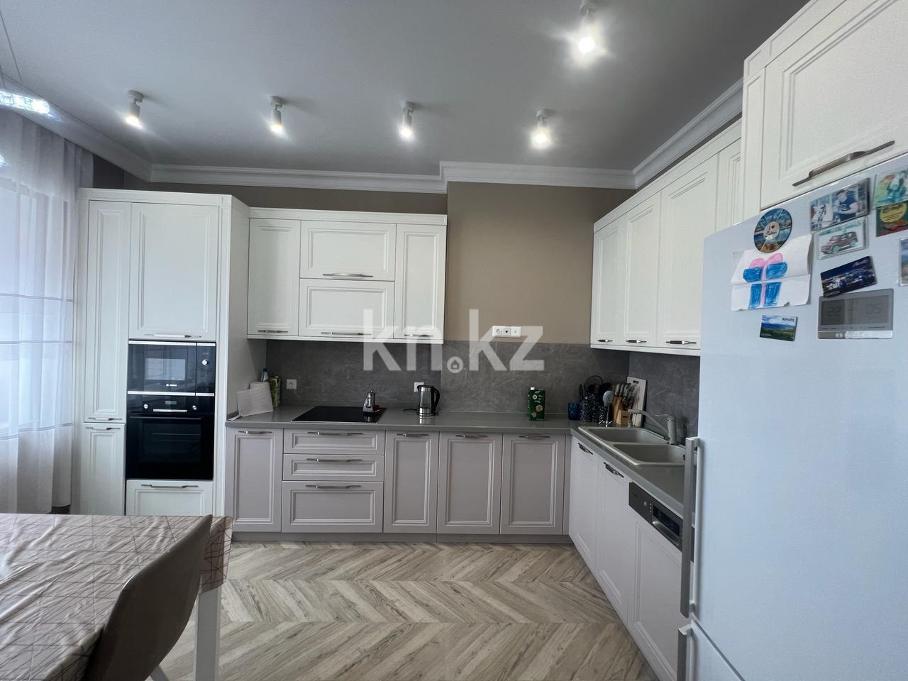 Продажа 3-комнатной квартиры, 94 м², ул. Сатыбалдина, дом  30 в Караганде - фото 14