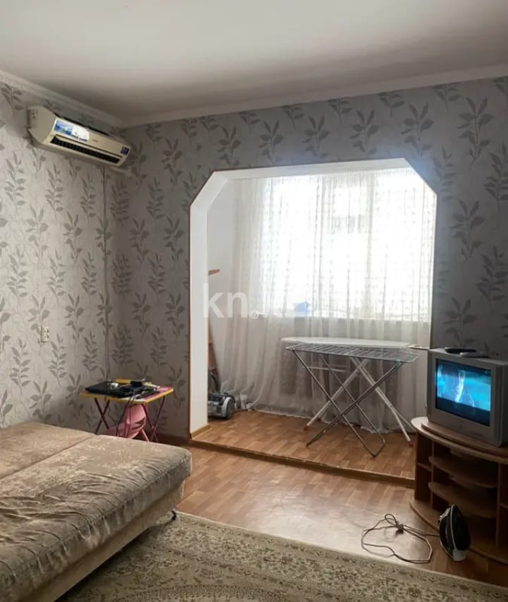 Аренда 4-комнатной квартиры, 100 м² в Шымкенте