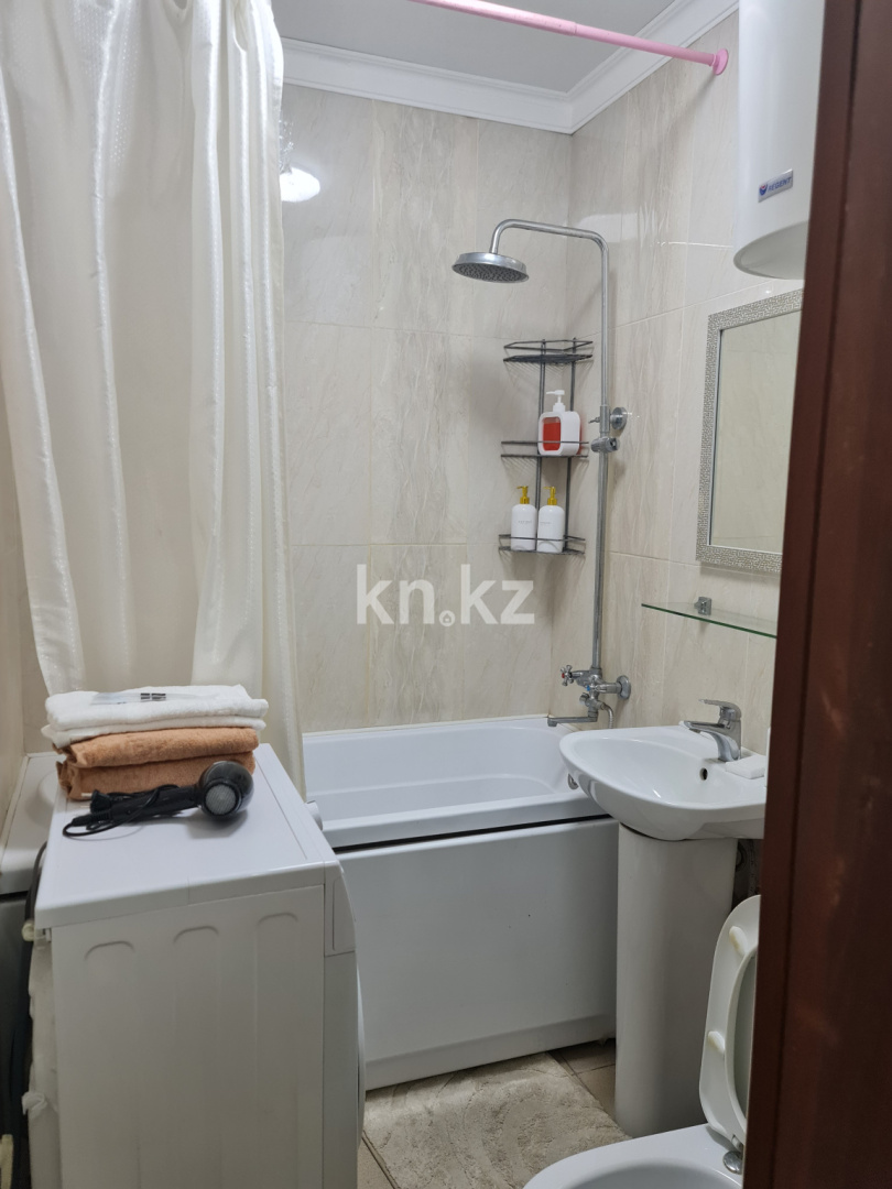 Аренда 2-комнатной квартиры посуточно, 44 м², ул. Гоголя, дом  49 в Караганде - фото 6