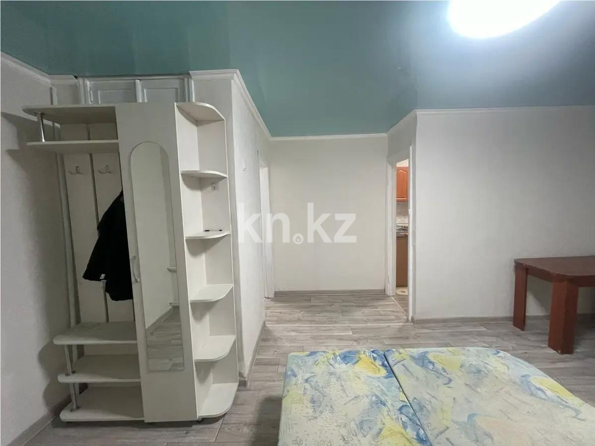 Продажа 1-комнатной квартиры, 30 м², мкр-н 12, дом  1 в Караганде