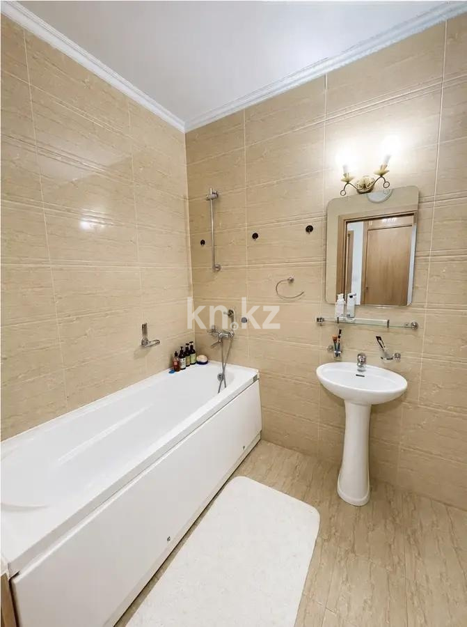 Продажа 2-комнатной квартиры, 72.2 м² в Астане - фото 4