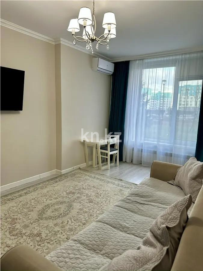 Продажа 1-комнатной квартиры, 40 м², ул. Онгарсыновой, дом  6 в Астане