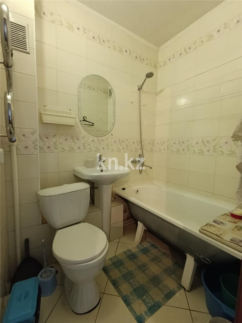 Продажа 2-комнатной квартиры, 44 м², ул. Гоголя, дом  66 в Караганде - фото 4