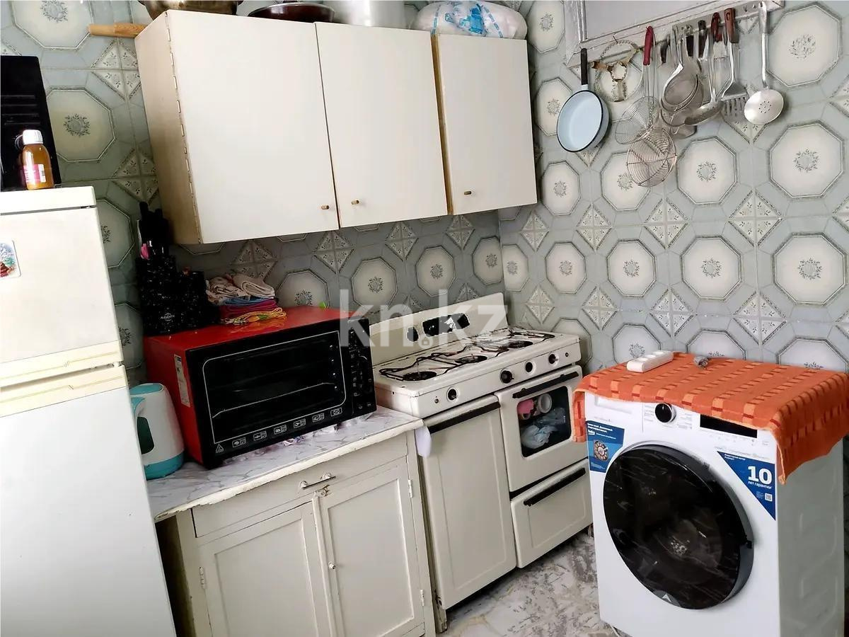 Продажа 1-комнатной квартиры, 31 м², мкр-н 23, дом  26 в Караганде - фото 2