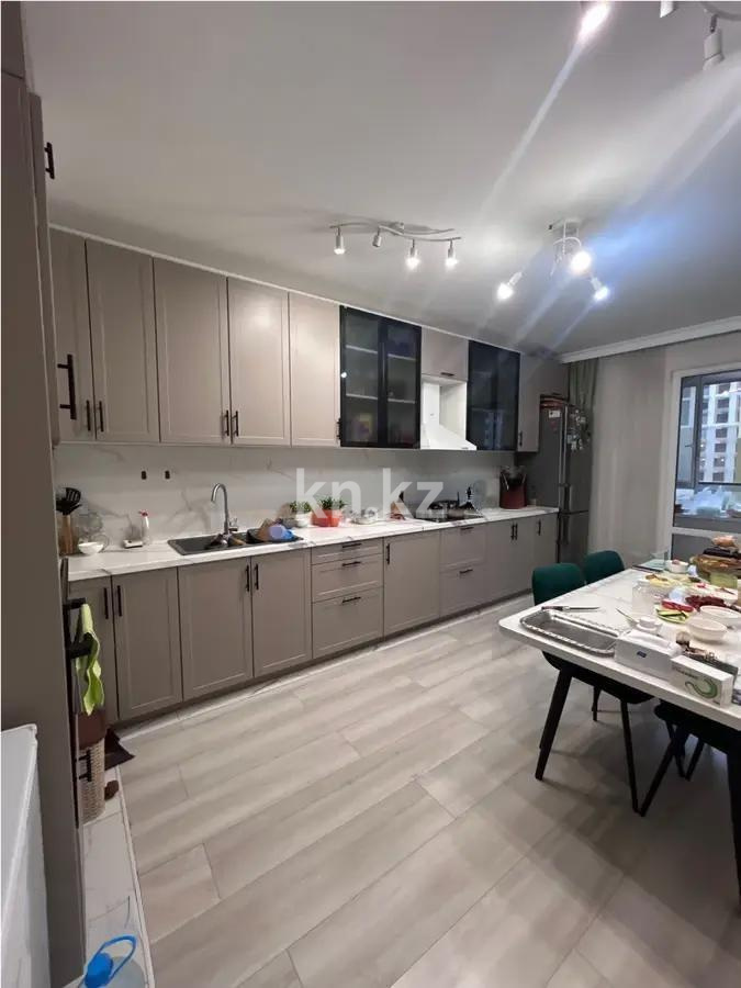 Продажа 3-комнатной квартиры, 105 м², ул. Торекулова, дом  91 в Алматы - фото 2