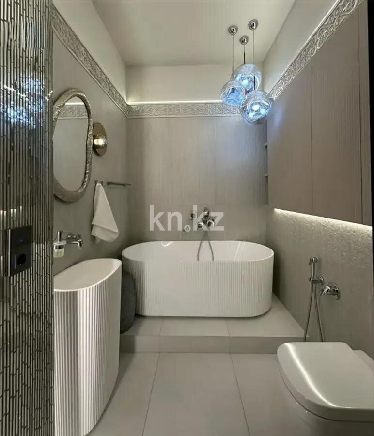 Продажа 3-комнатной квартиры, 139.2 м² в Астане - фото 4