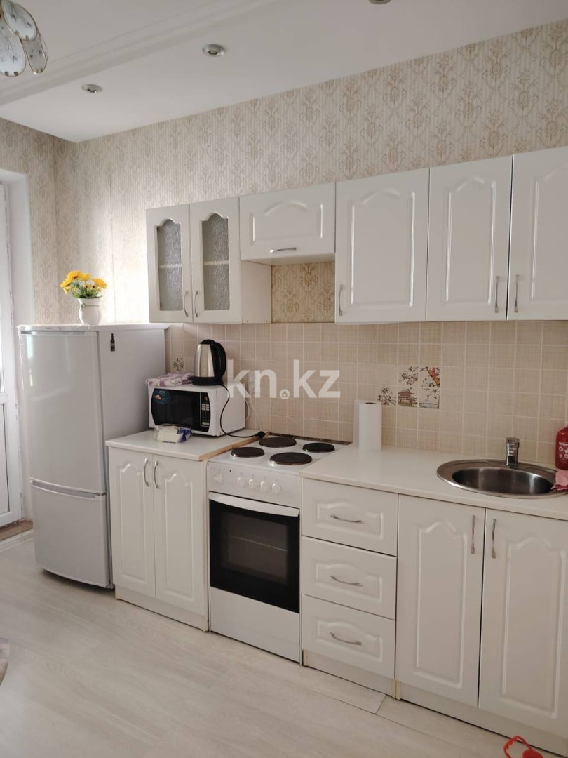 Аренда 1-комнатной квартиры, 36 м² в Астане