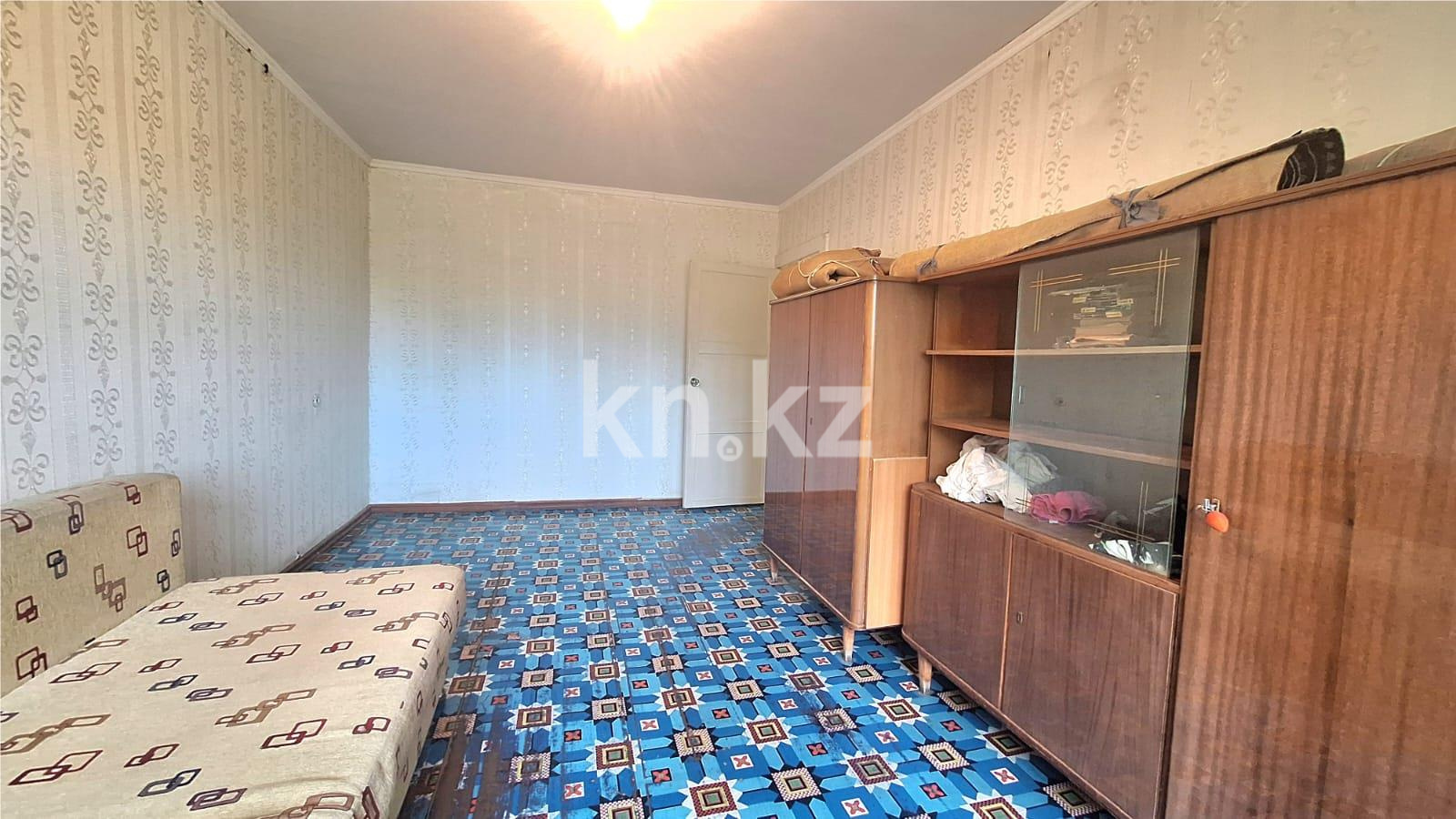 Продажа 3-комнатной квартиры, 62 м², 16 мкр. в Караганде - фото 2