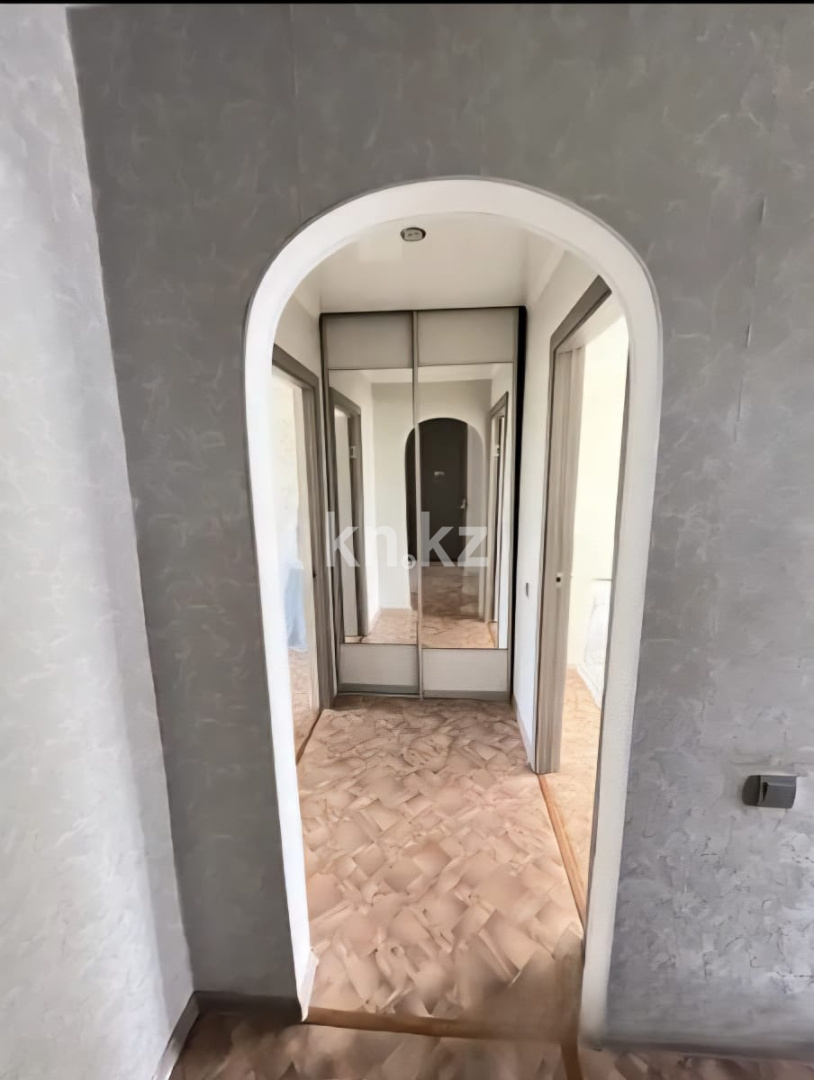 Продажа 2-комнатной квартиры, 47 м², ул. Курмангазы в Уральске - фото 5