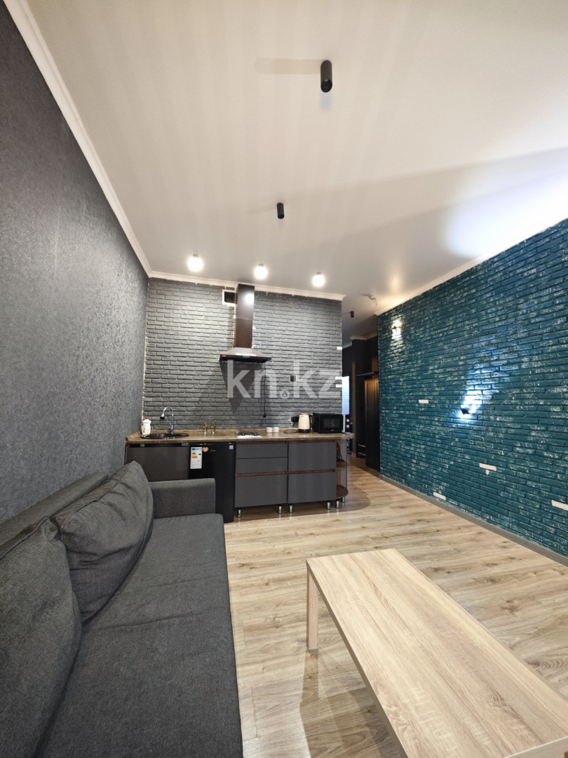 Продажа 1-комнатной квартиры, 47 м², ул. Комиссарова, дом  10/3 в Караганде - фото 2