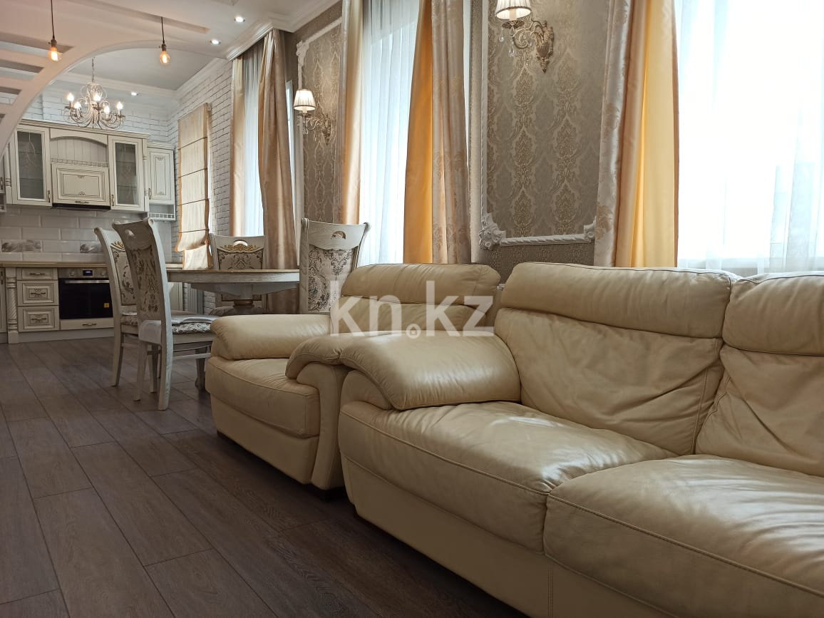 Продажа 2-комнатной квартиры, 60 м², ул. Ержанова, дом  18/6 в Караганде