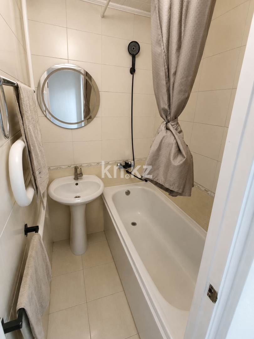 Продажа 3-комнатной квартиры, 56 м² в Караганде - фото 13