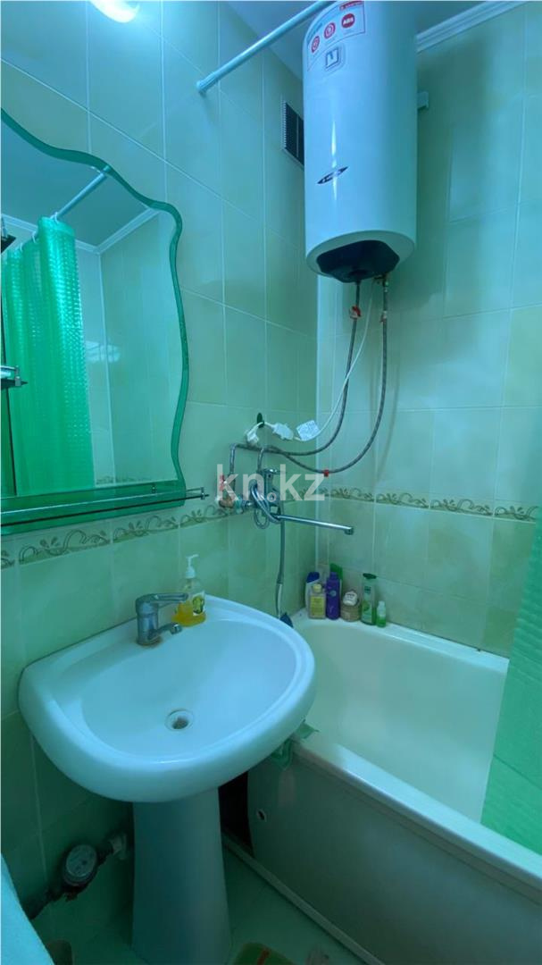 Продажа 3-комнатной квартиры, 63 м², мкр-н Гульдер-1 в Караганде - фото 9