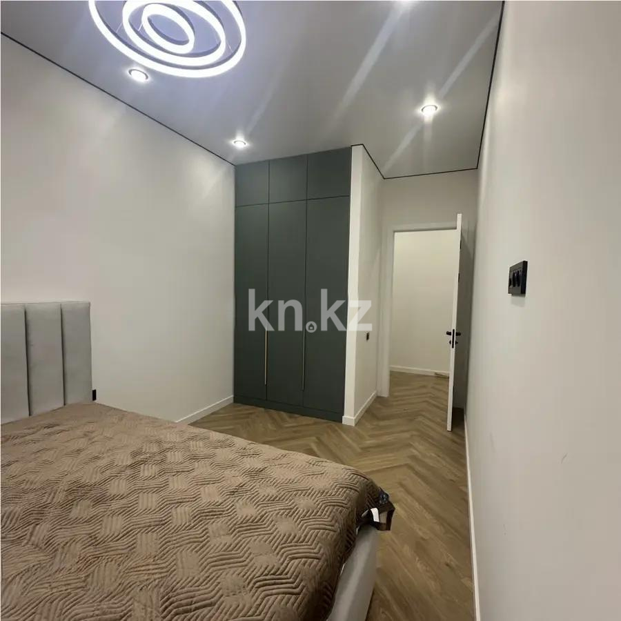 Продажа 2-комнатной квартиры, 40 м², пр. Абая, дом  160 в Алматы - фото 2