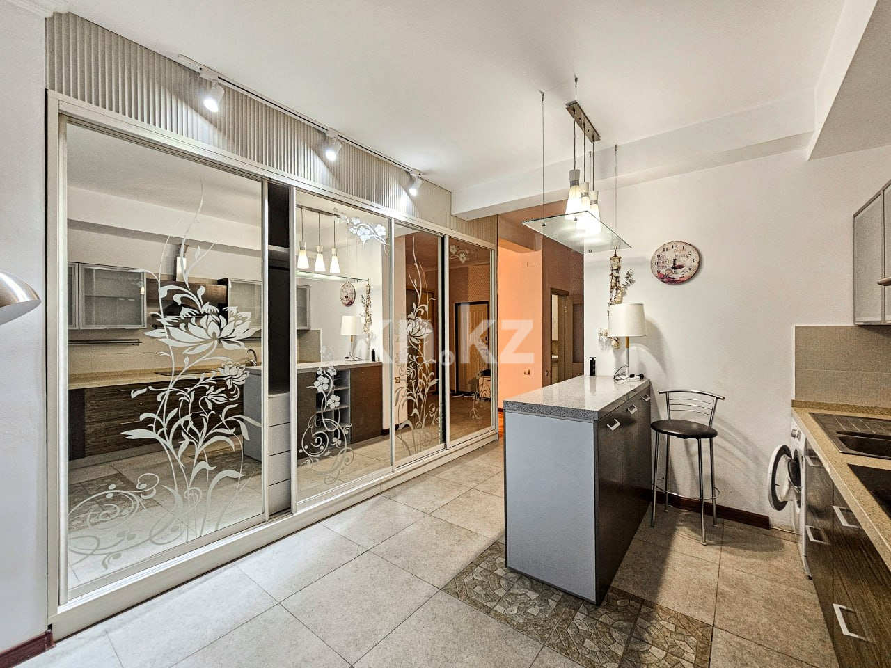 Продажа 2-комнатной квартиры, 85.1 м² в Алматы - фото 31