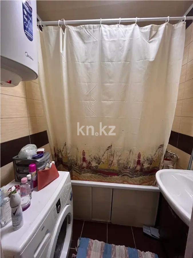 Продажа 1-комнатной квартиры, 41 м², мкр-н Степной-3, дом  4 в Караганде - фото 3