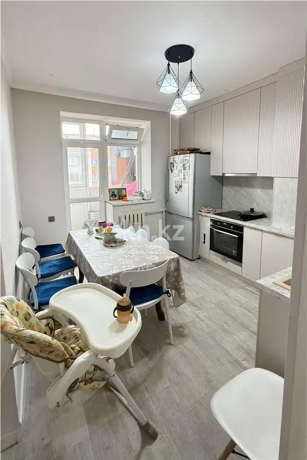 Продажа 3-комнатной квартиры, 90 м², ул. Кумисбекова, дом  8 в Астане - фото 4