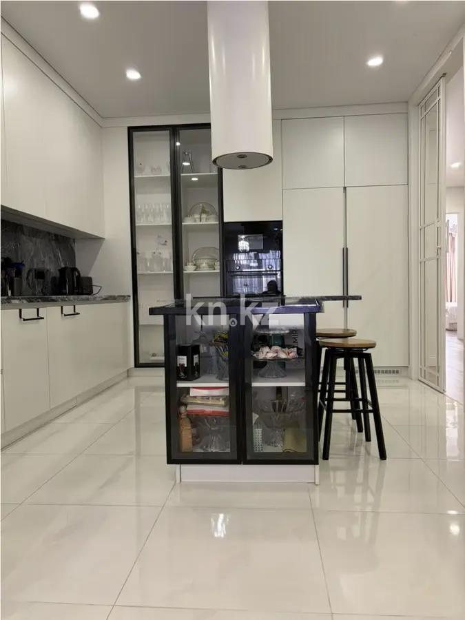 Продажа 3-комнатной квартиры, 126.4 м² в Алматы - фото 4