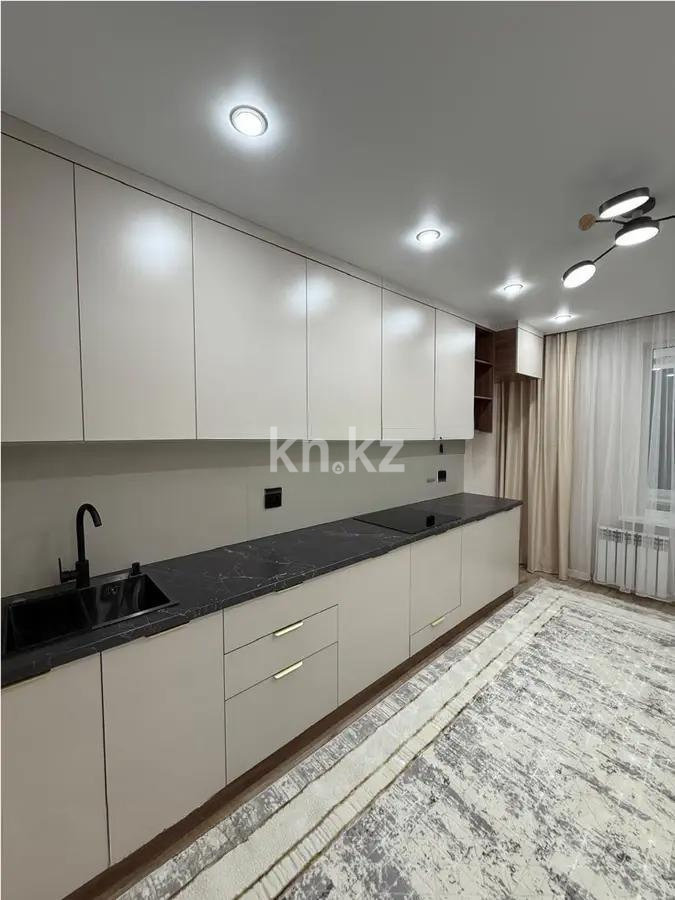 Продажа 2-комнатной квартиры, 40 м², пр. Райымбека, дом  590/16 в Алматы - фото 2