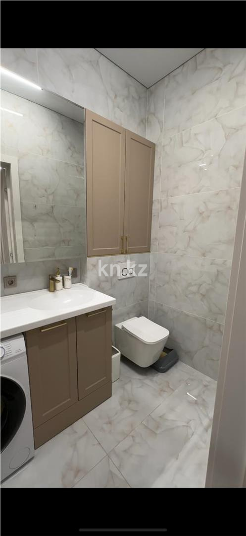 Продажа 2-комнатной квартиры, 67 м², ул. Муканова в Караганде - фото 11