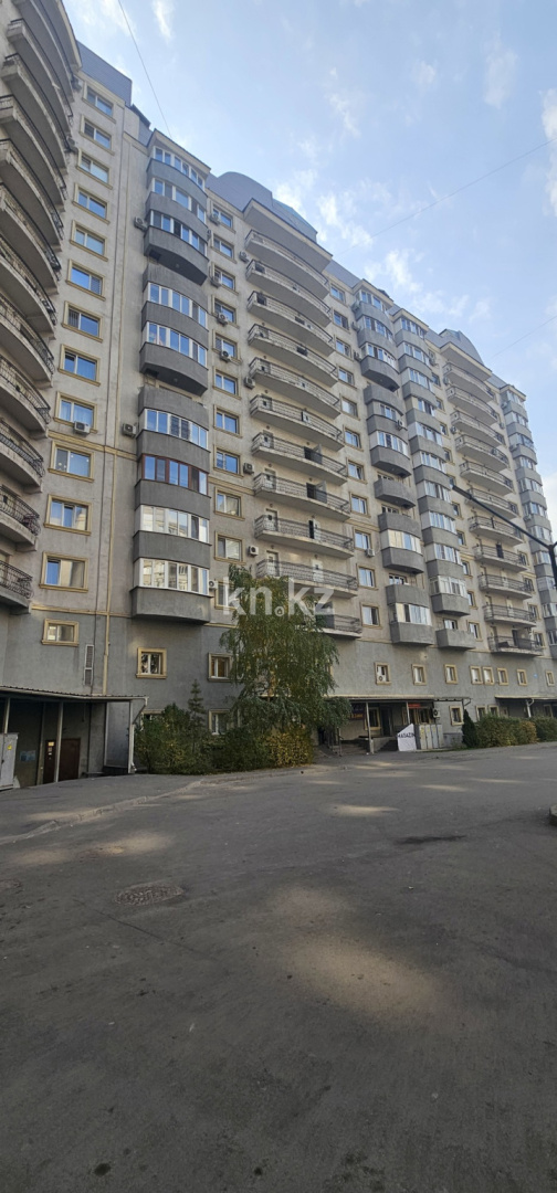 Продажа 2-комнатной квартиры, 65 м², ул. Толе би в Алматы - фото 2