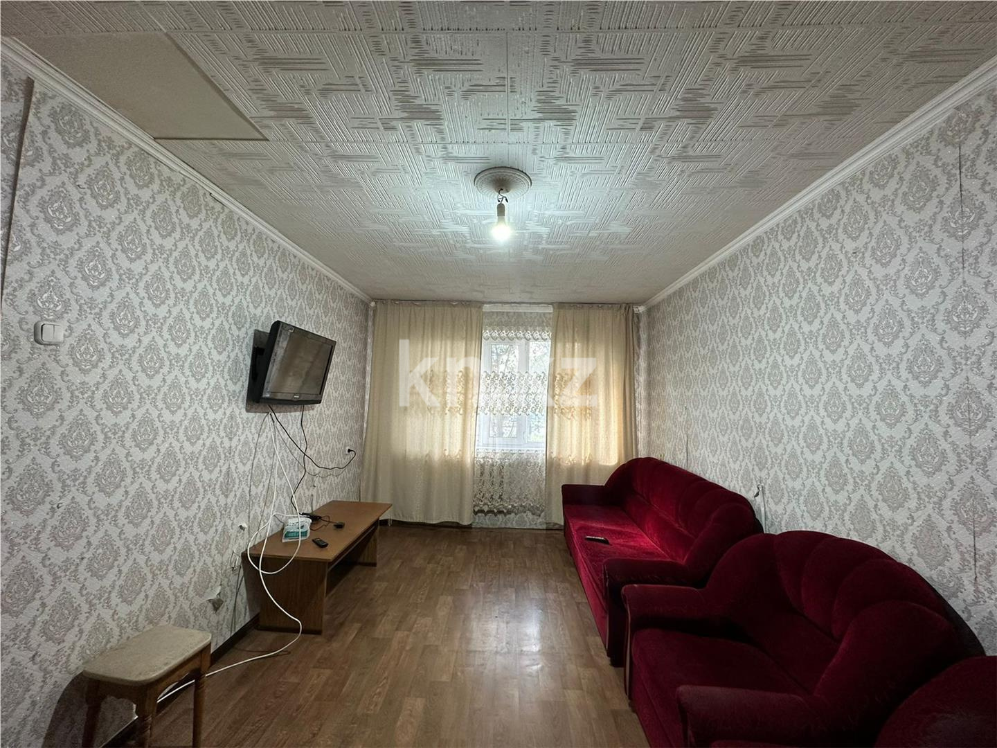 Продажа 2-комнатной квартиры, 43 м², мкр-н 19, дом  42 в Караганде