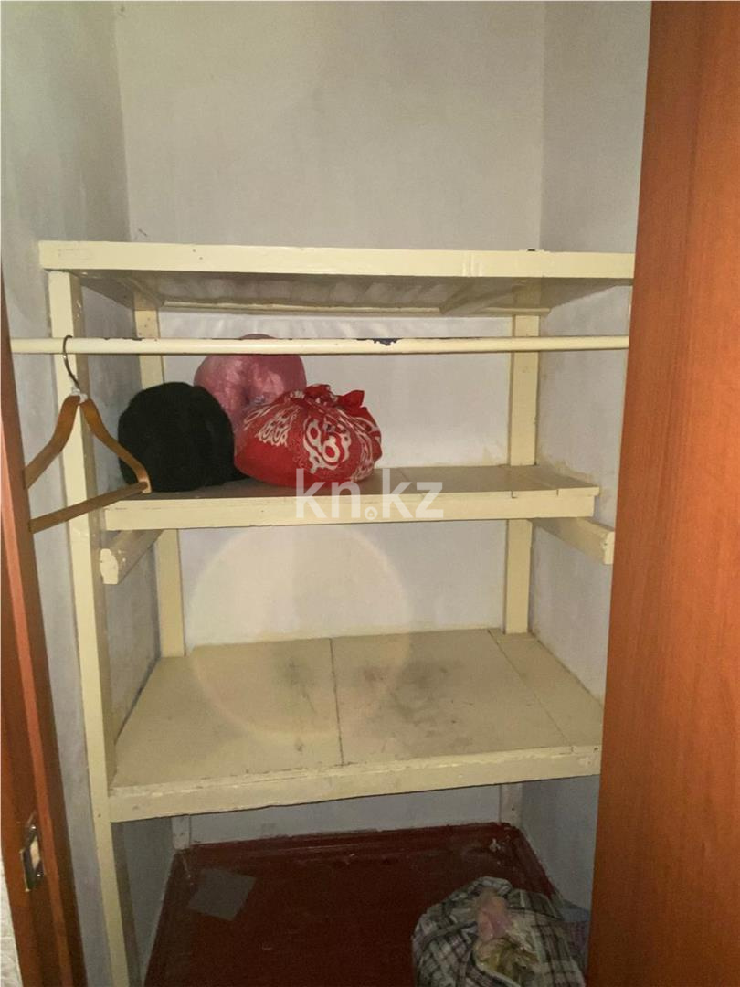 Продажа 3-комнатной квартиры, 55 м², мкр-н 12 в Караганде - фото 5