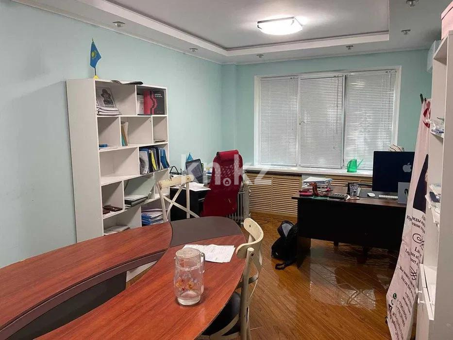 Продажа 3-комнатной квартиры, 71 м², мкр-н Алмагуль, дом  11 в Алматы