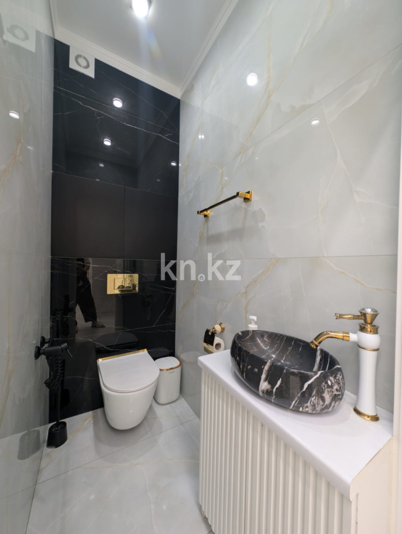 Продажа 4-комнатной квартиры, 115 м² в Уральске - фото 25