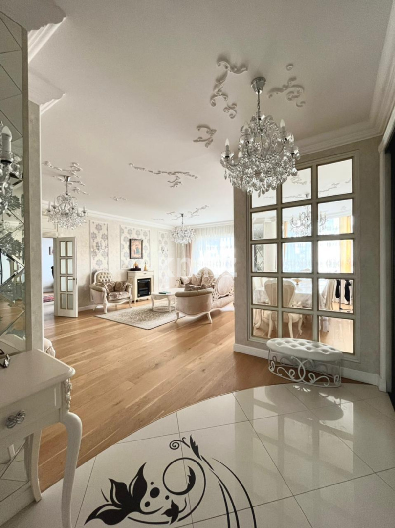 Продажа 3-комнатной квартиры, 162.8 м² в Астане - фото 2