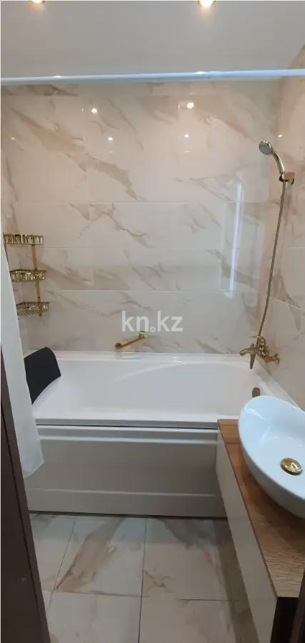 Продажа 3-комнатной квартиры, 76 м², ул. Жарокова, дом  287 в Алматы - фото 6