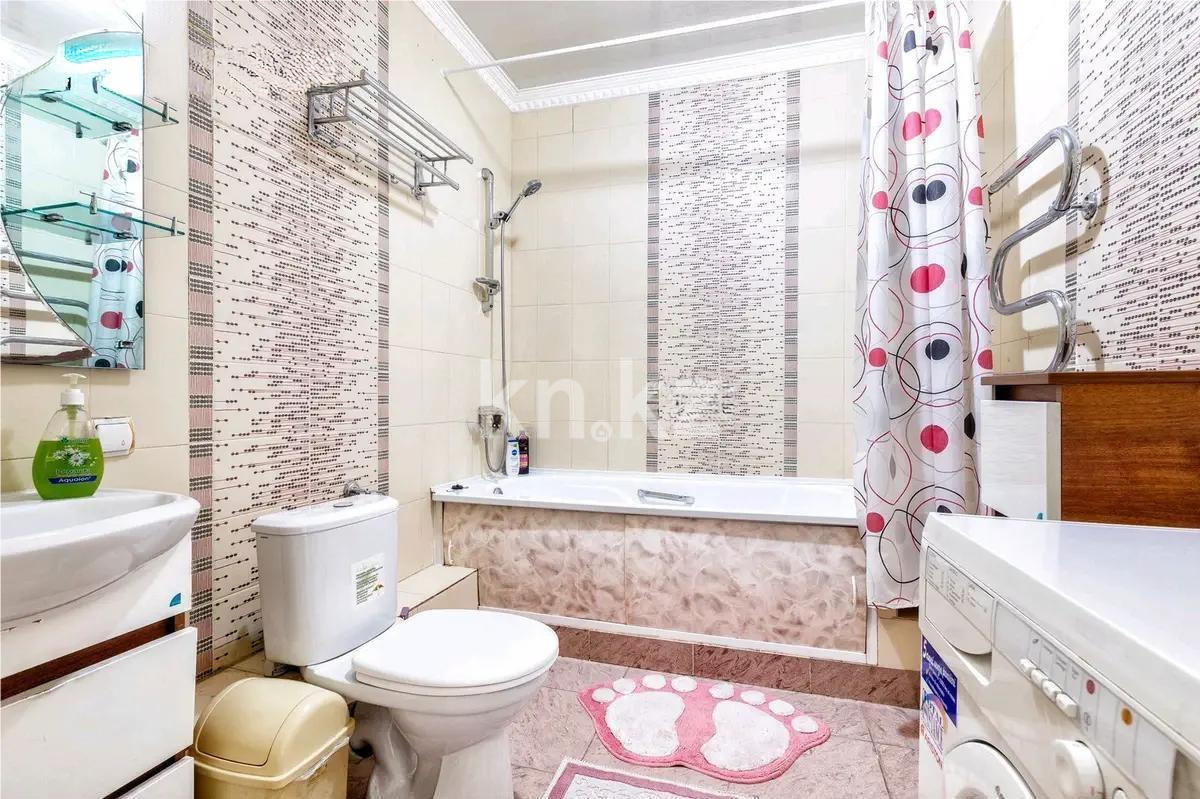 Продажа 1-комнатной квартиры, 54 м², пр. Абая, дом  63 в Астане - фото 3